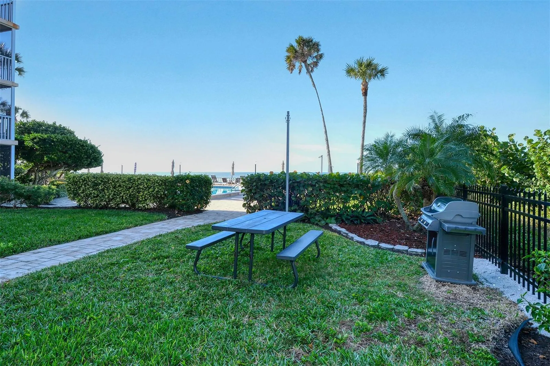 800 Benjamin Franklin Drive Sarasota FL 34236
