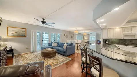 800 Benjamin Franklin Drive Sarasota FL 34236