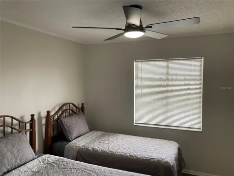 3774 Lake Bayshore Drive Bradenton FL 34205