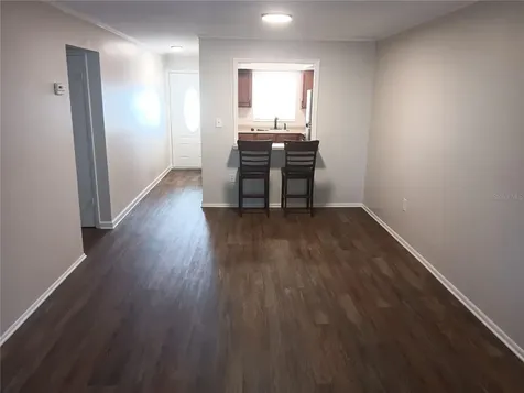 3774 Lake Bayshore Drive Bradenton FL 34205