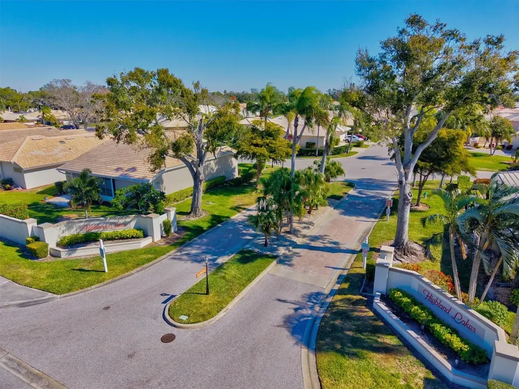 4706 Dundee Drive Bradenton FL 34210