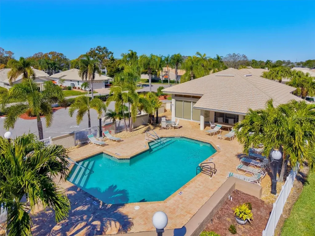 4706 Dundee Drive Bradenton FL 34210