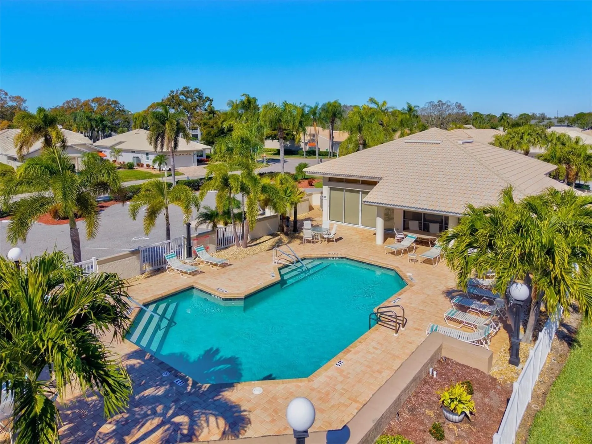 4706 Dundee Drive Bradenton FL 34210