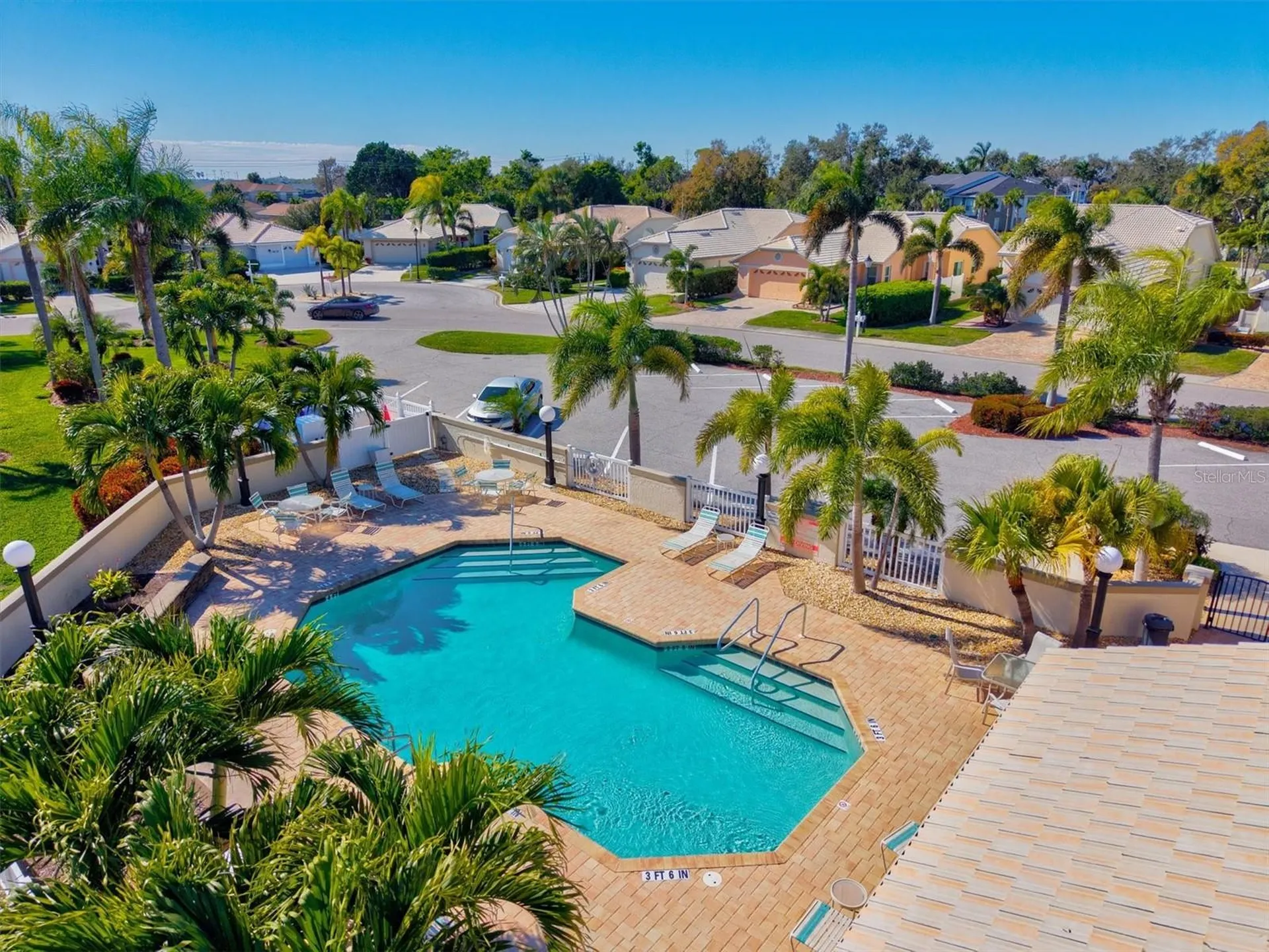 4706 Dundee Drive Bradenton FL 34210