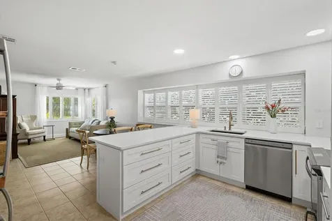4706 Dundee Drive Bradenton FL 34210