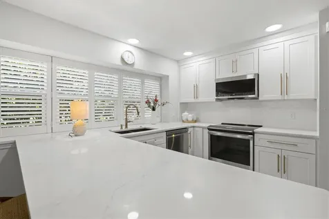 4706 Dundee Drive Bradenton FL 34210