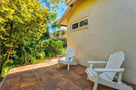 4706 Dundee Drive Bradenton FL 34210
