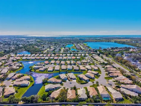 4706 Dundee Drive Bradenton FL 34210