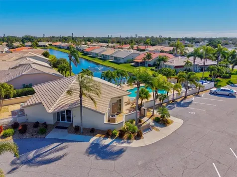 4706 Dundee Drive Bradenton FL 34210
