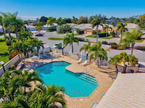 4706 Dundee Drive Bradenton FL 34210