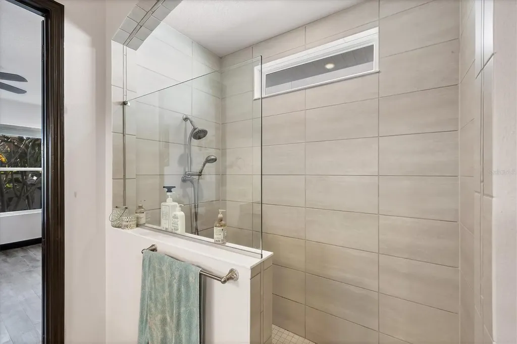 3914 Sunshine Pine Avenue Bradenton FL 34203