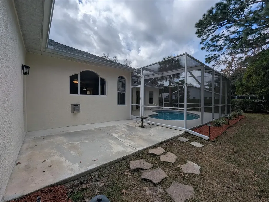 8 Fig Court E Homosassa FL 34446