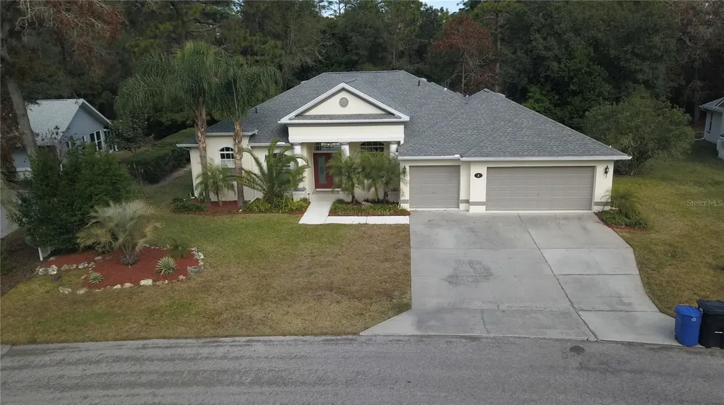 8 Fig Court E Homosassa FL 34446