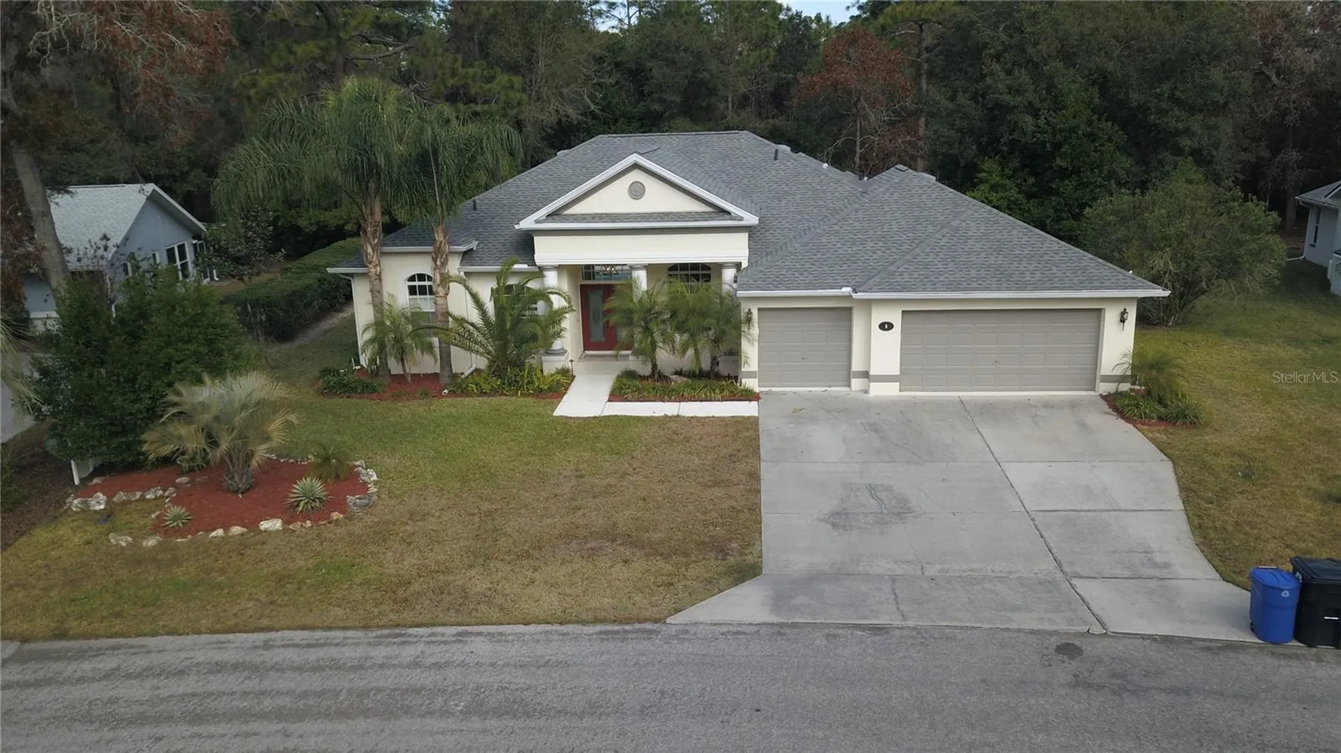 8 Fig Court E Homosassa FL 34446
