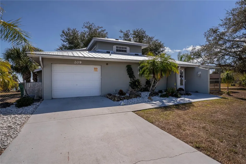 209 Springview Circle NW Port Charlotte FL 33948