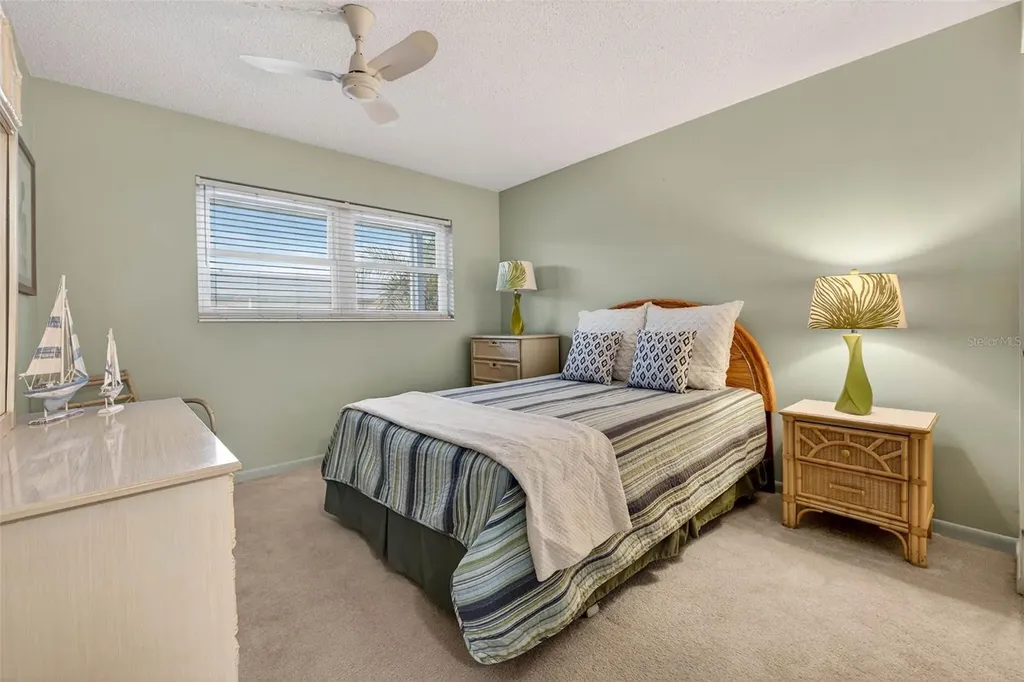 5267 81st Street N St Petersburg FL 33709