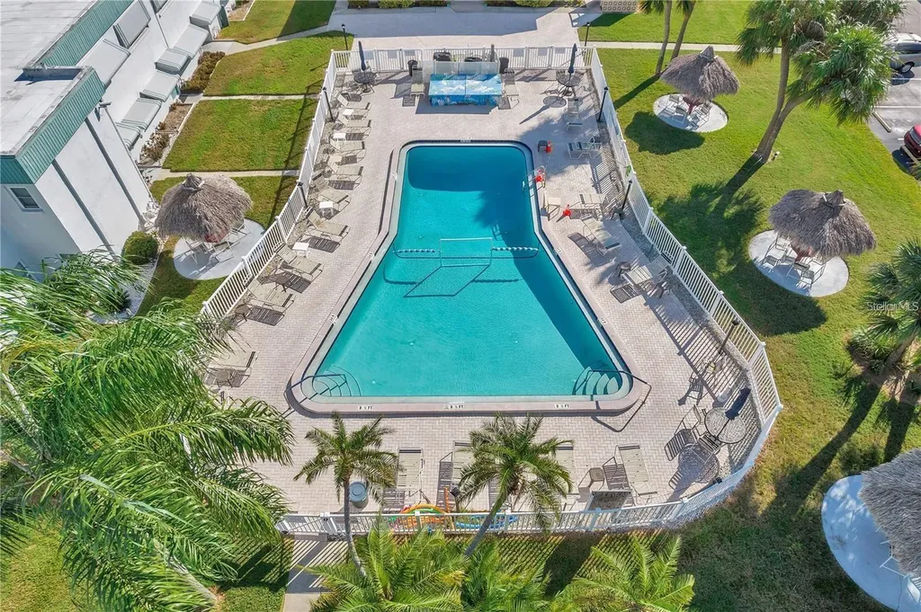 5267 81st Street N St Petersburg FL 33709