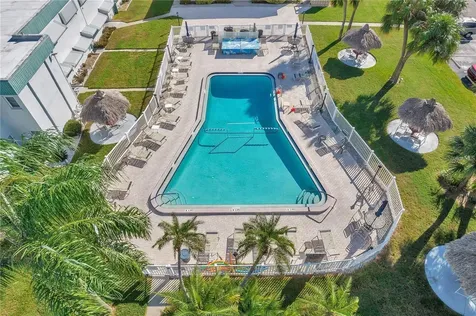 5267 81st Street N St Petersburg FL 33709