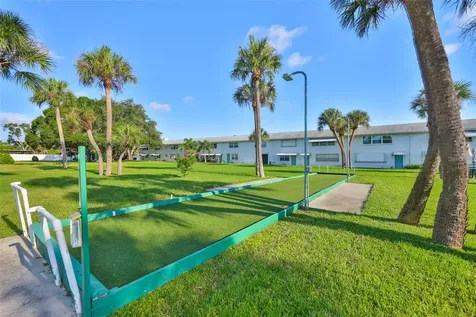 5267 81st Street N St Petersburg FL 33709