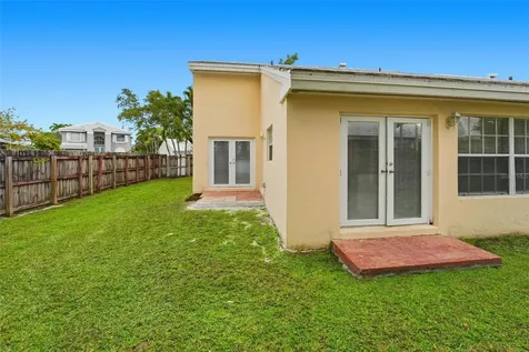 11242 SW 64th Miami FL 33173