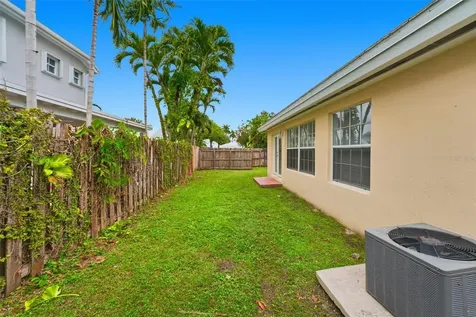 11242 SW 64th Miami FL 33173