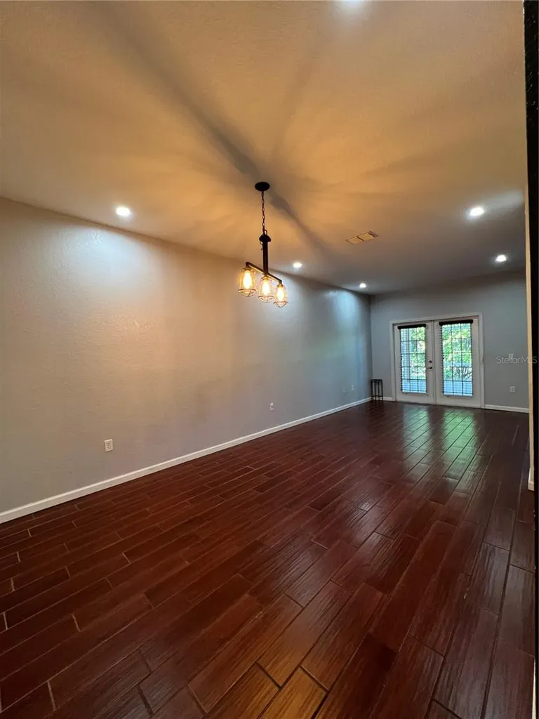 8210 Down Royal Road Tampa FL 33610