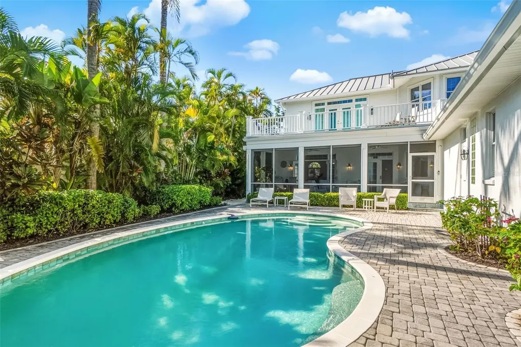 5382 Sandhamn Place Longboat Key FL 34228