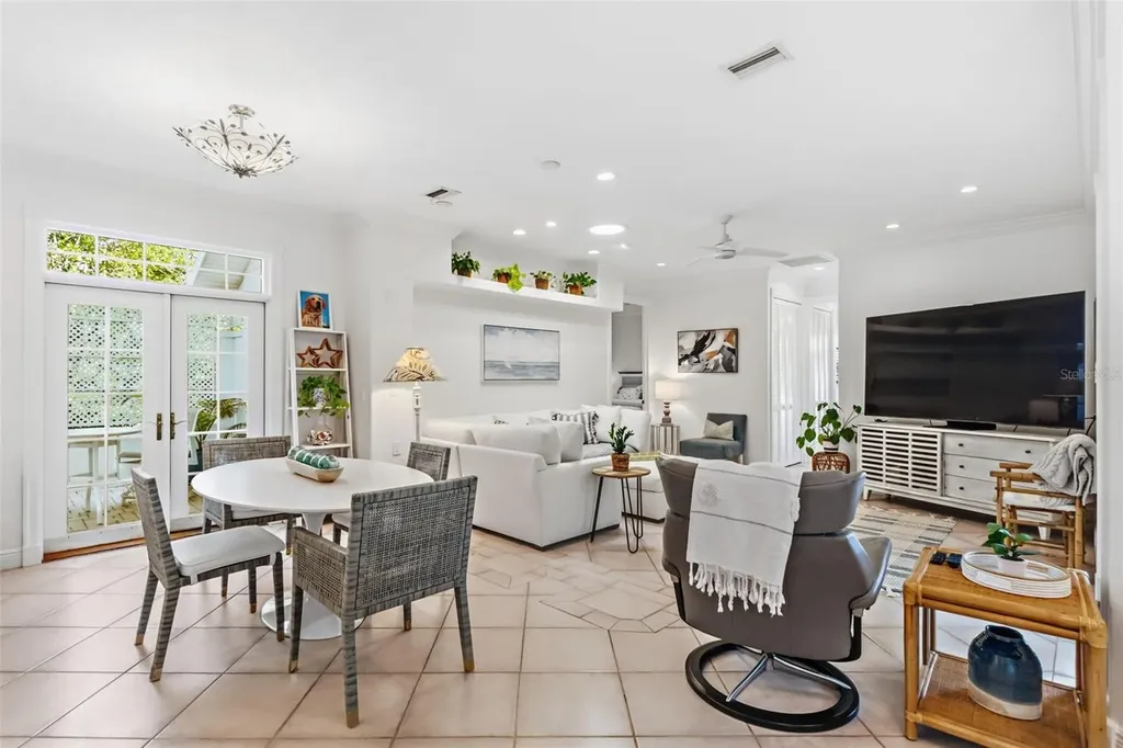 5382 Sandhamn Place Longboat Key FL 34228