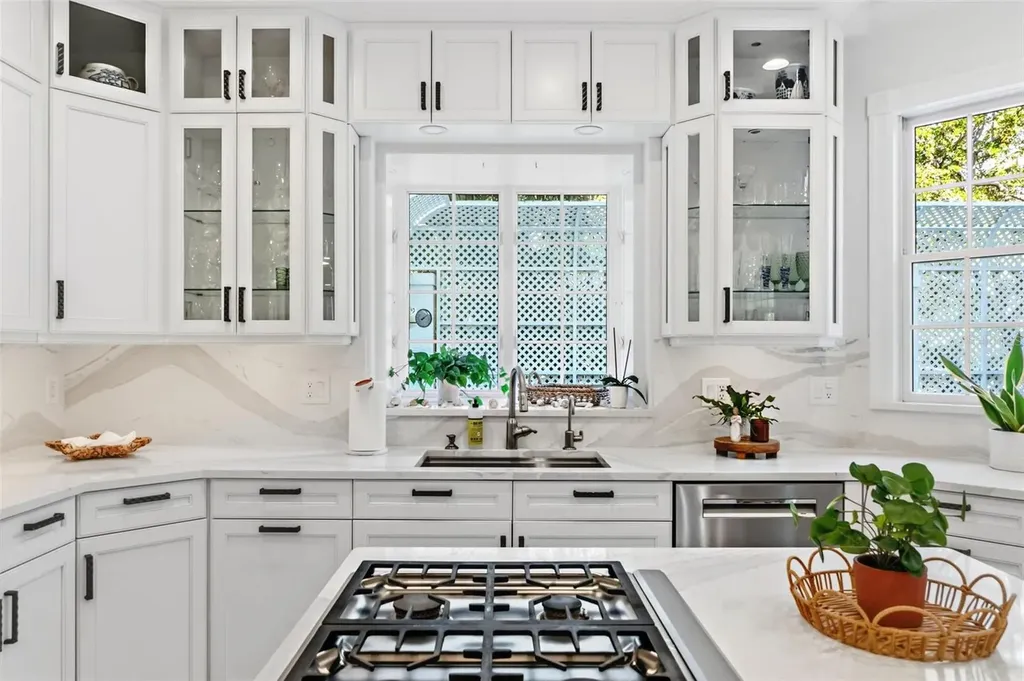 5382 Sandhamn Place Longboat Key FL 34228