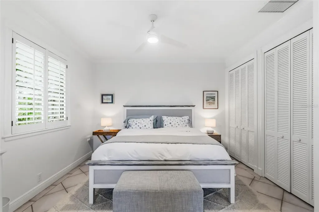 5382 Sandhamn Place Longboat Key FL 34228