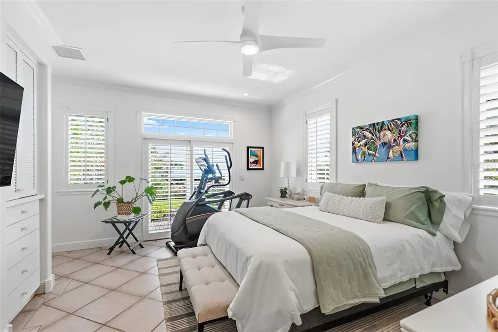 5382 Sandhamn Place Longboat Key FL 34228
