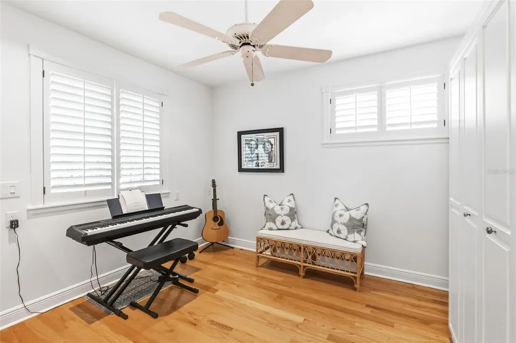 5382 Sandhamn Place Longboat Key FL 34228