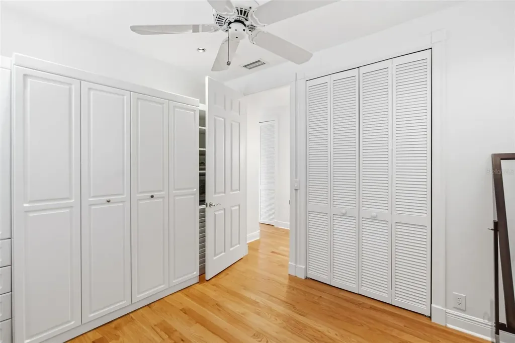 5382 Sandhamn Place Longboat Key FL 34228