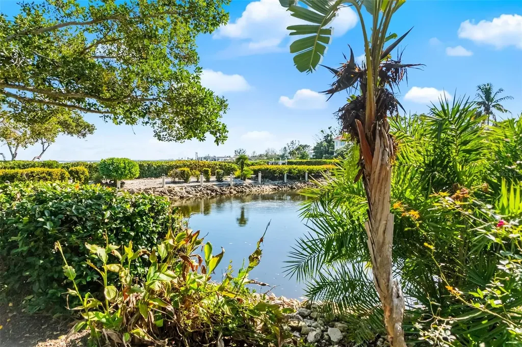 5382 Sandhamn Place Longboat Key FL 34228