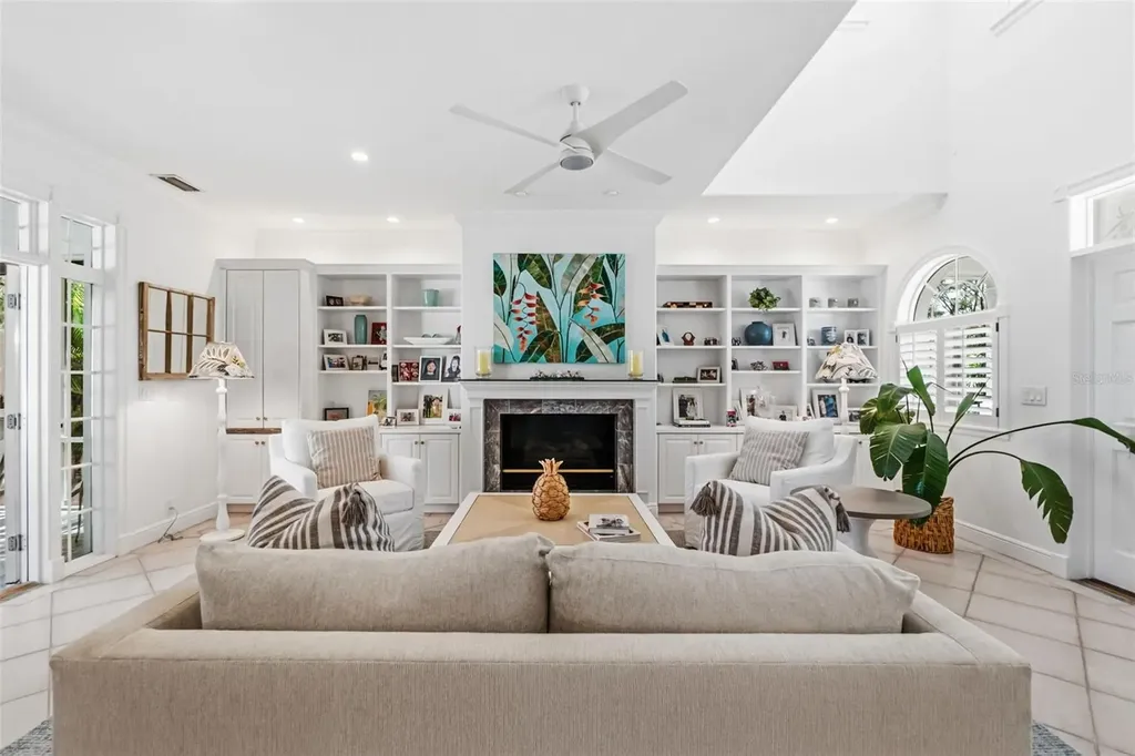5382 Sandhamn Place Longboat Key FL 34228