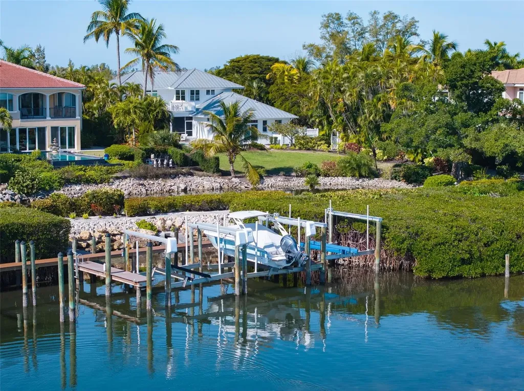 5382 Sandhamn Place Longboat Key FL 34228