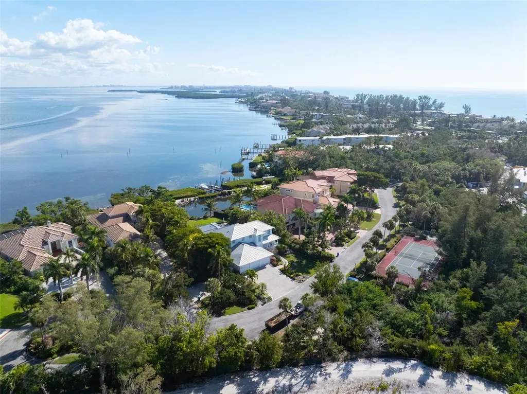 5382 Sandhamn Place Longboat Key FL 34228