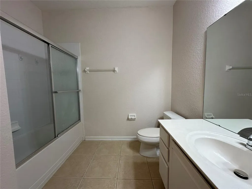 5049 Shoreway Loop Orlando FL 32819
