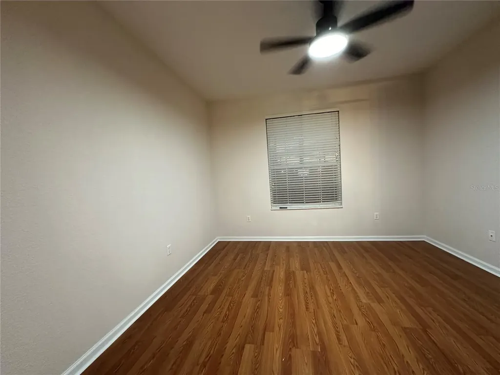5049 Shoreway Loop Orlando FL 32819