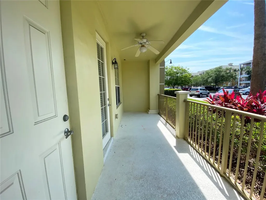 5049 Shoreway Loop Orlando FL 32819