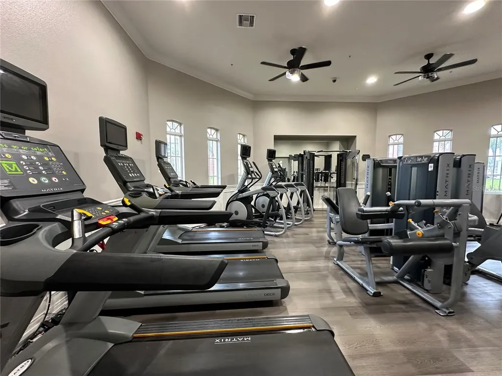 5049 Shoreway Loop Orlando FL 32819
