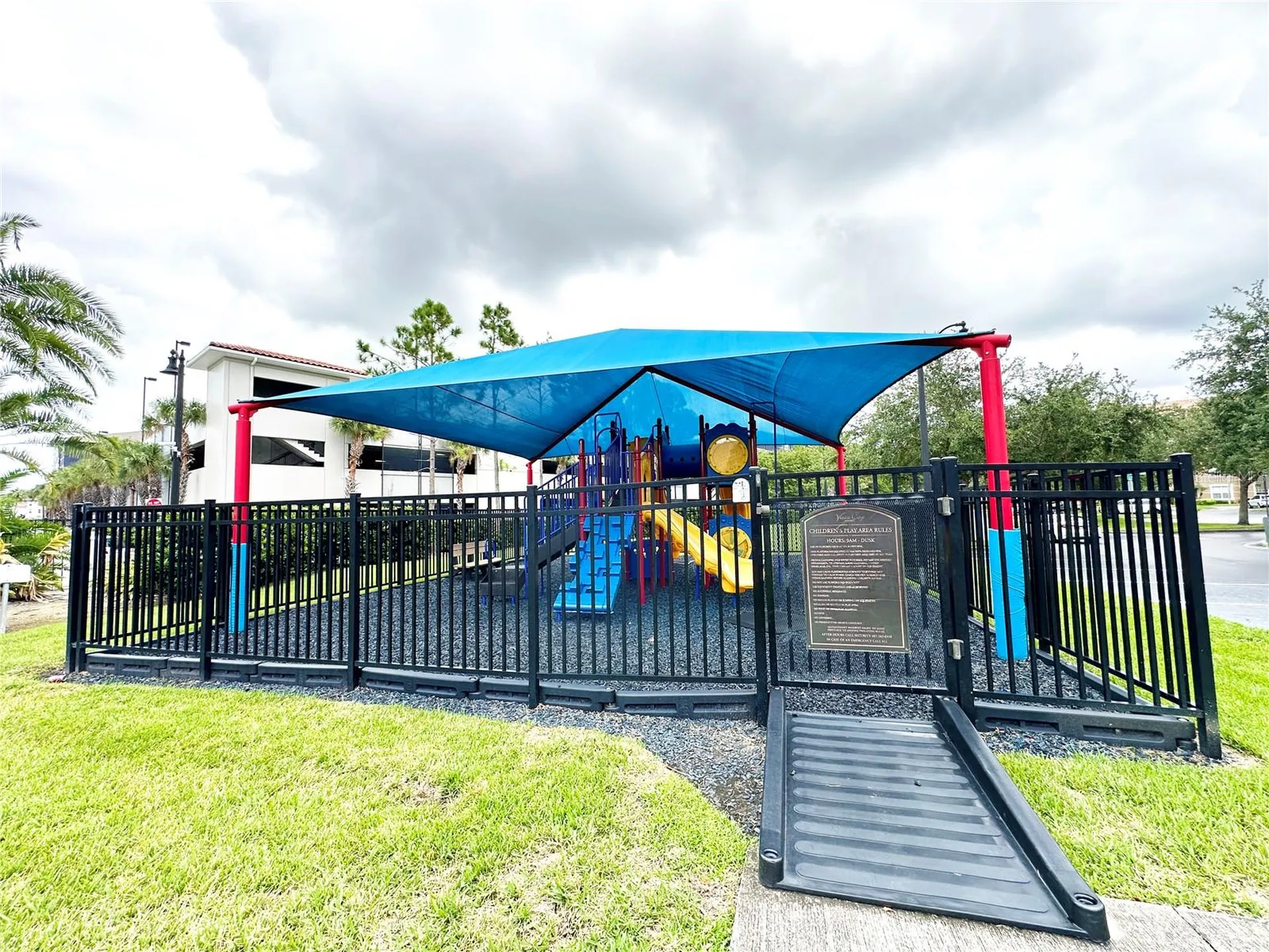 5049 Shoreway Loop Orlando FL 32819