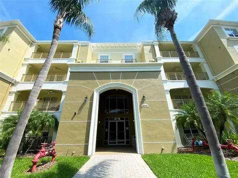 5049 Shoreway Loop Orlando FL 32819