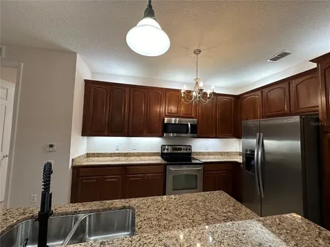 5049 Shoreway Loop Orlando FL 32819
