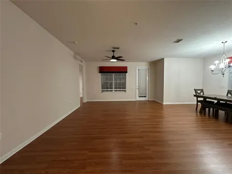 5049 Shoreway Loop Orlando FL 32819