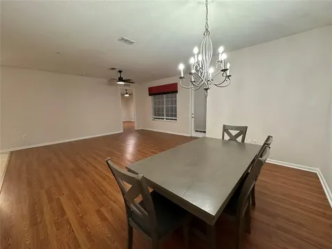5049 Shoreway Loop Orlando FL 32819