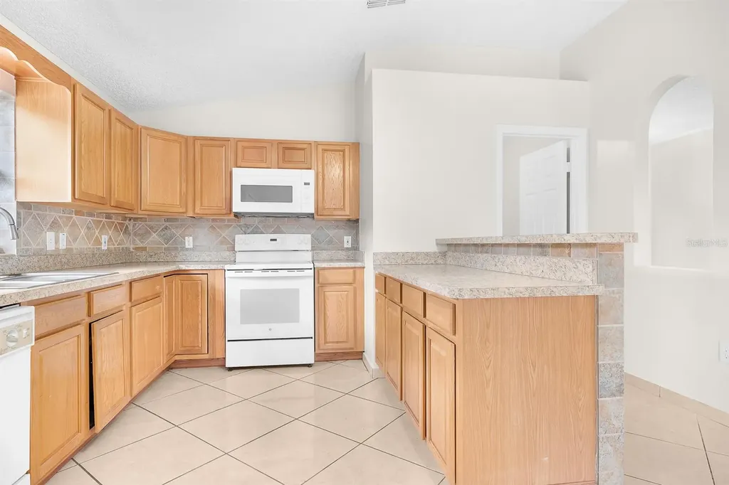 316 Colony Court Kissimmee FL 34758