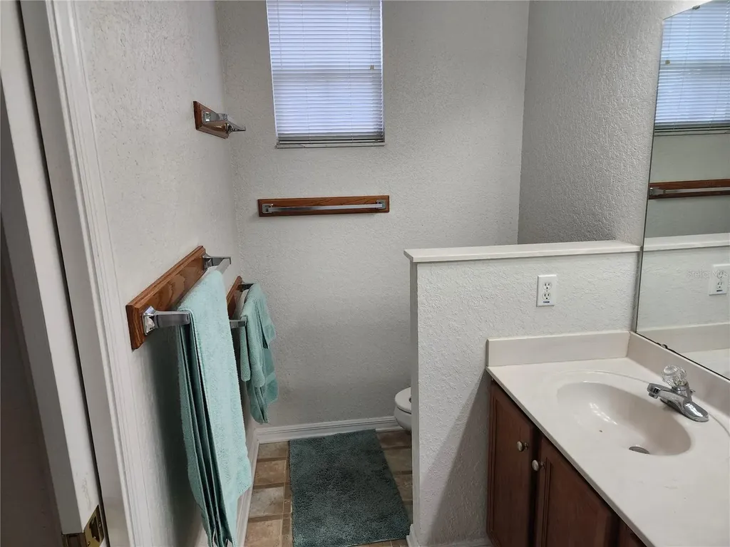 2216 NE 40th Terrace Ocala FL 34470