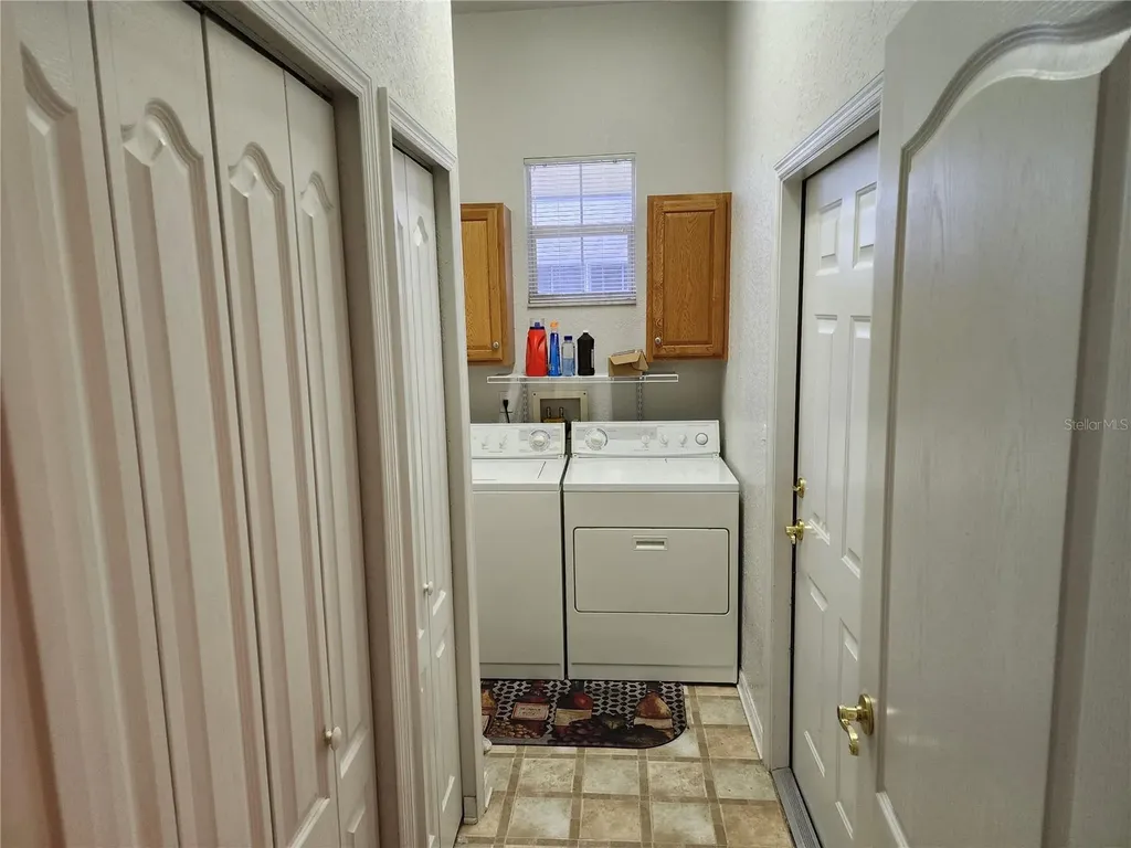 2216 NE 40th Terrace Ocala FL 34470