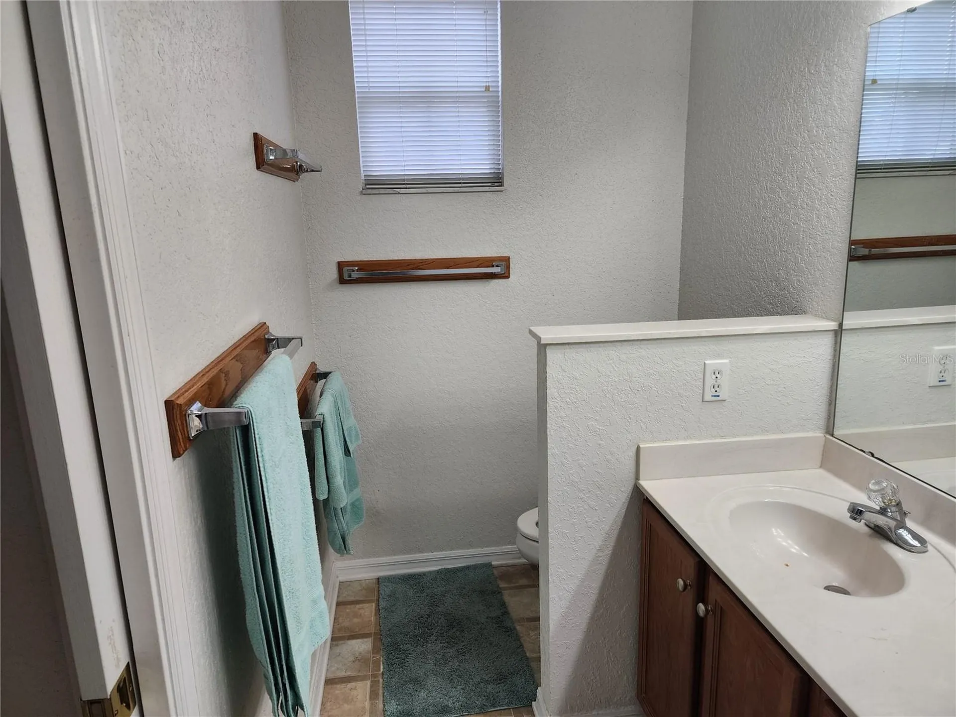 2216 NE 40th Terrace Ocala FL 34470